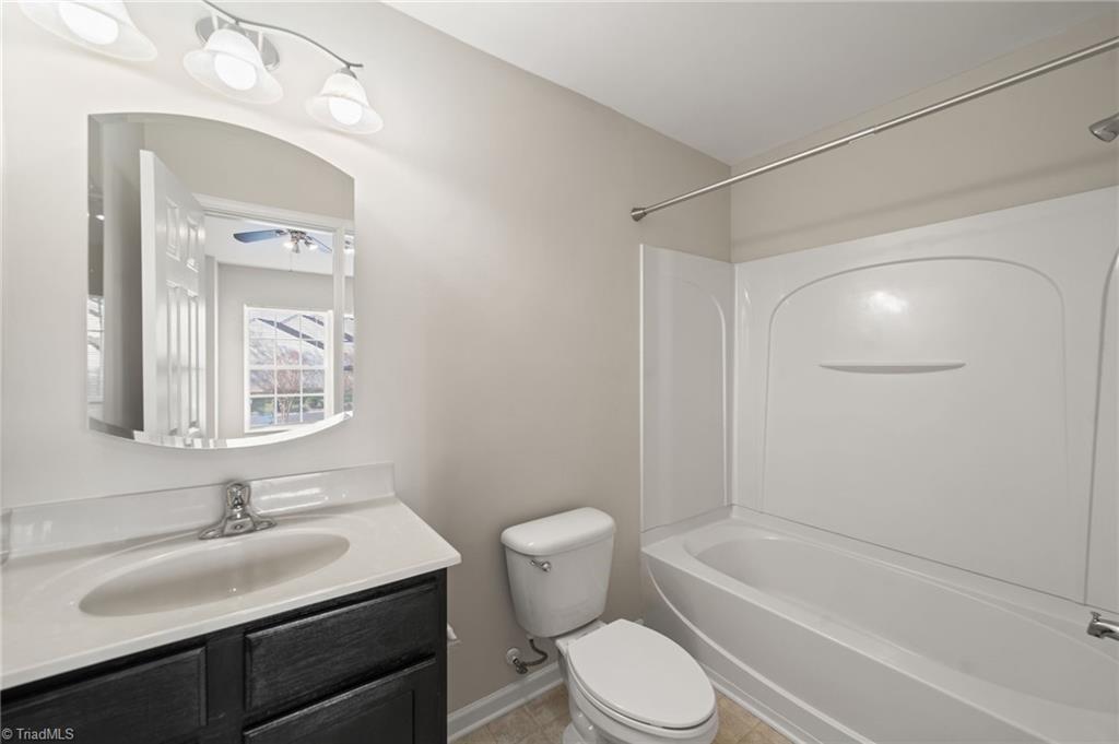 property viewer photo 18