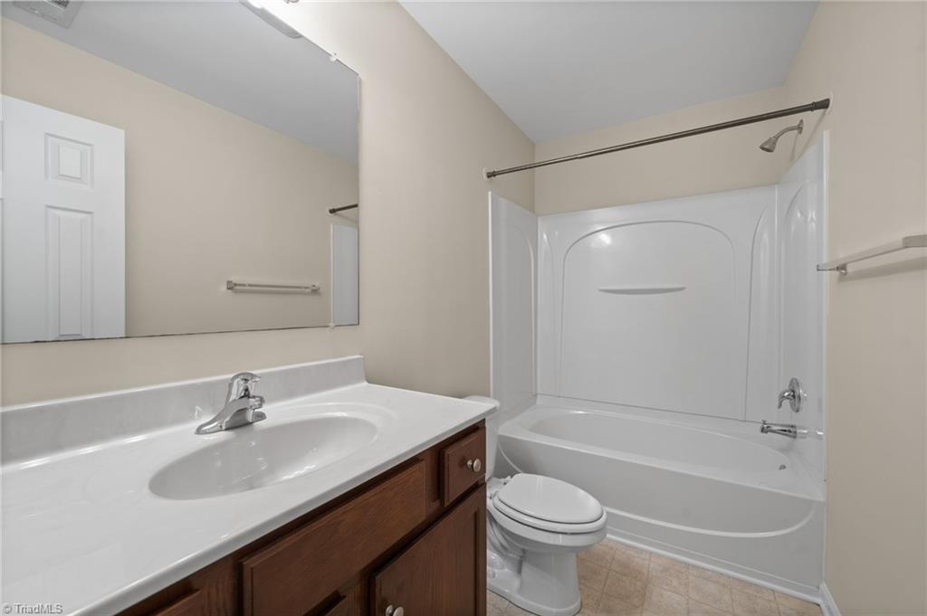 property viewer photo 26