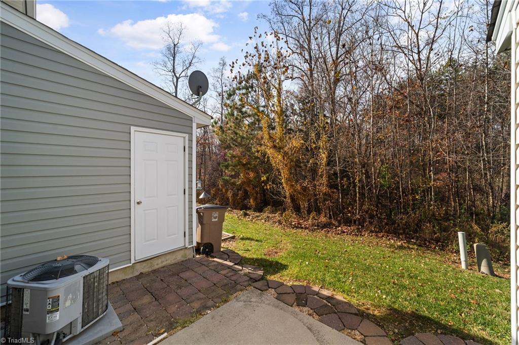 property viewer photo 30