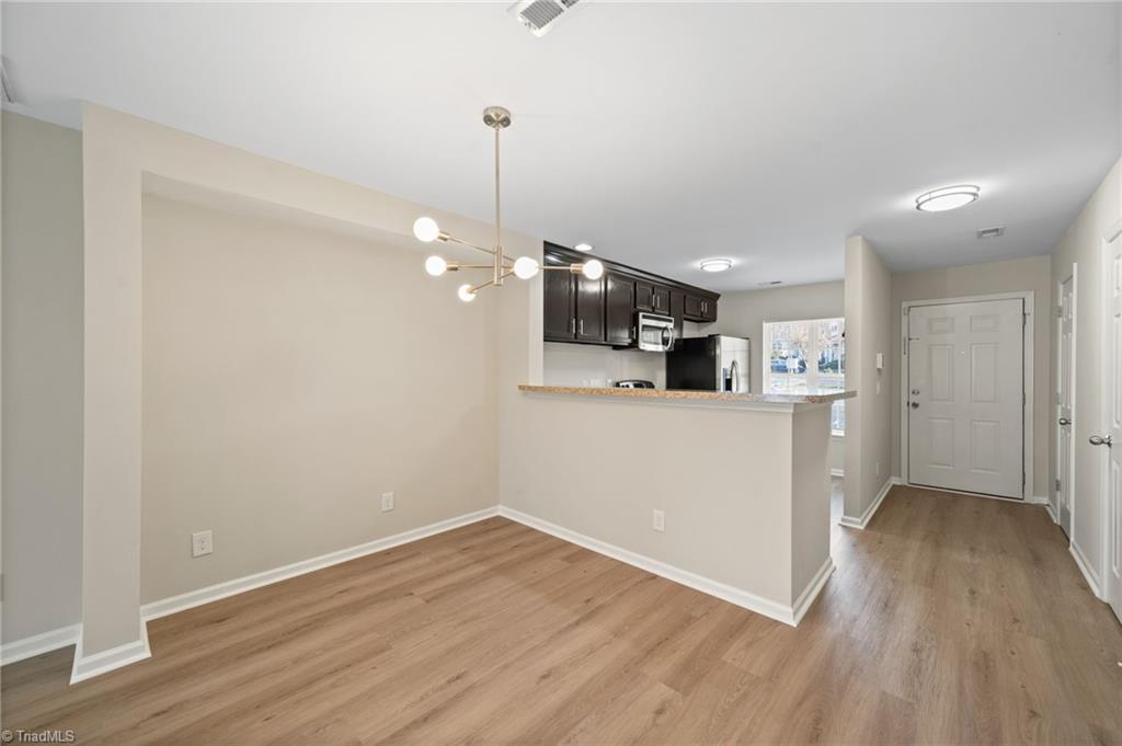 property viewer photo 4