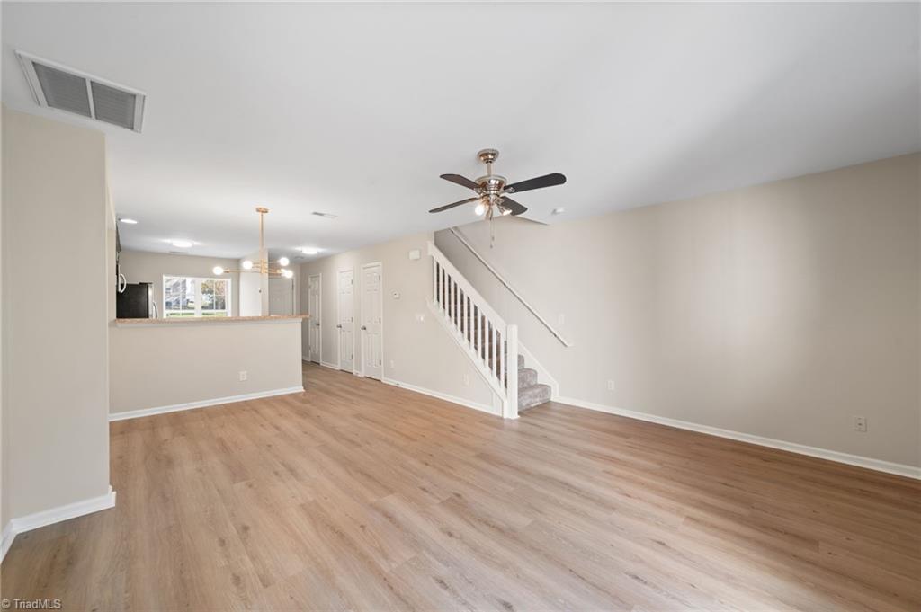 property viewer photo 9
