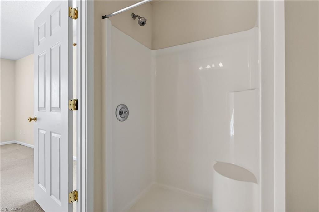 property viewer photo 11