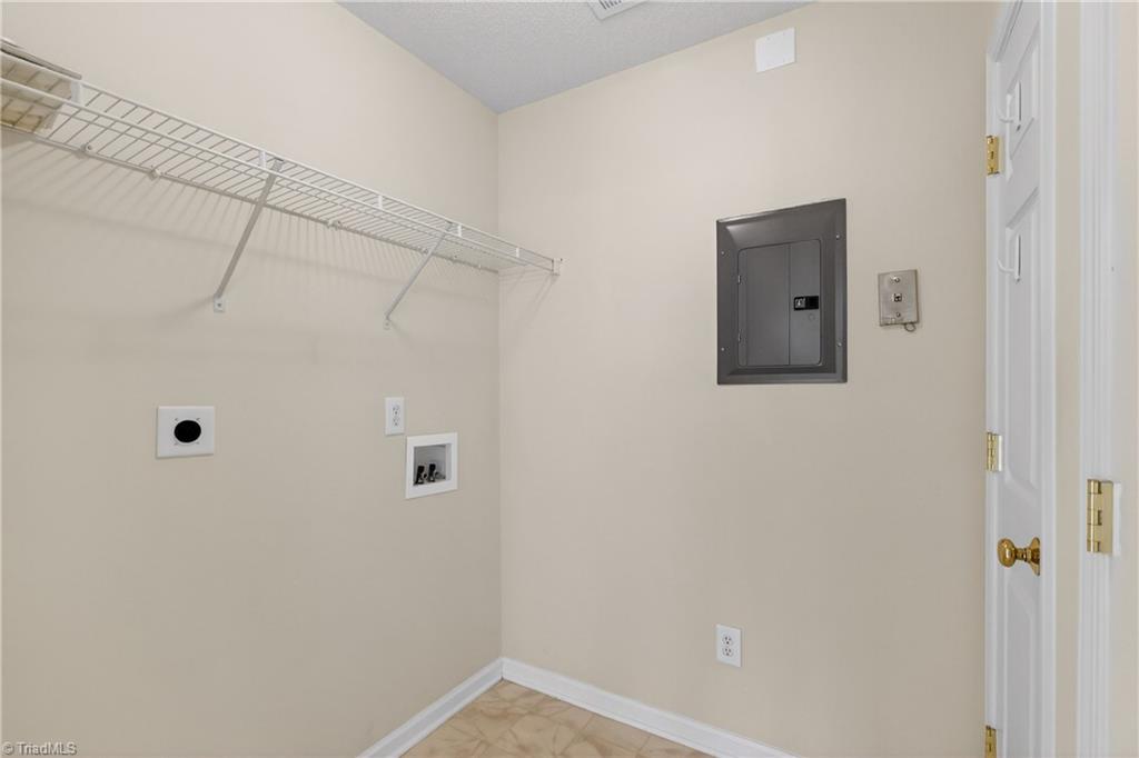 property viewer photo 14