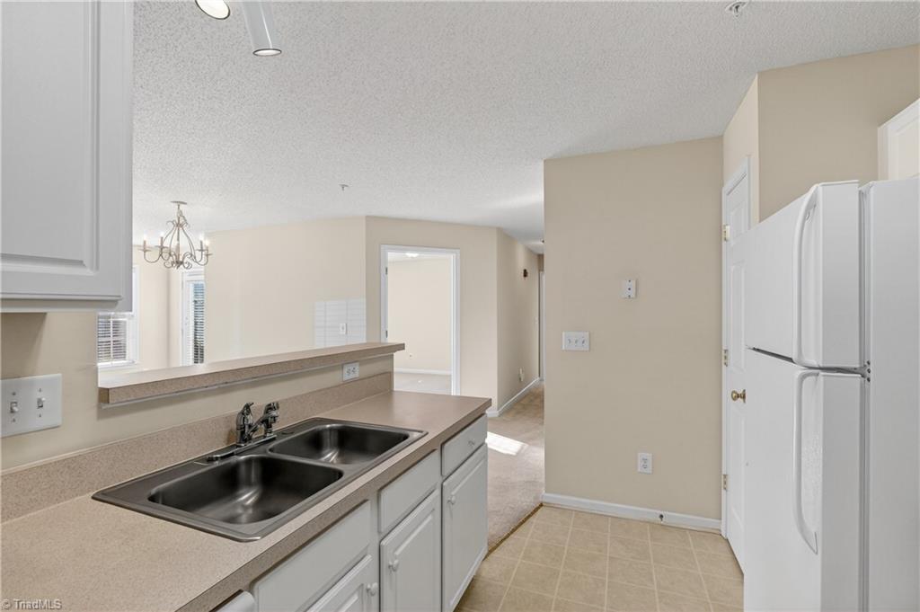 property viewer photo 7