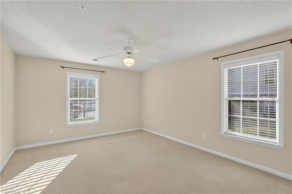 property viewer photo 9