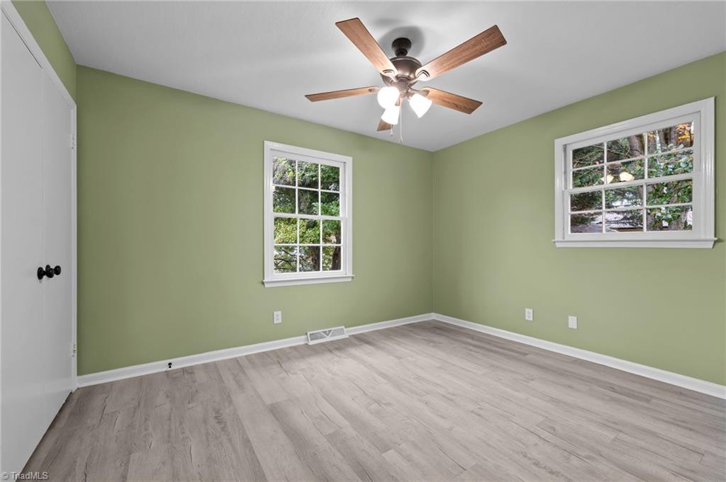 property viewer photo 11