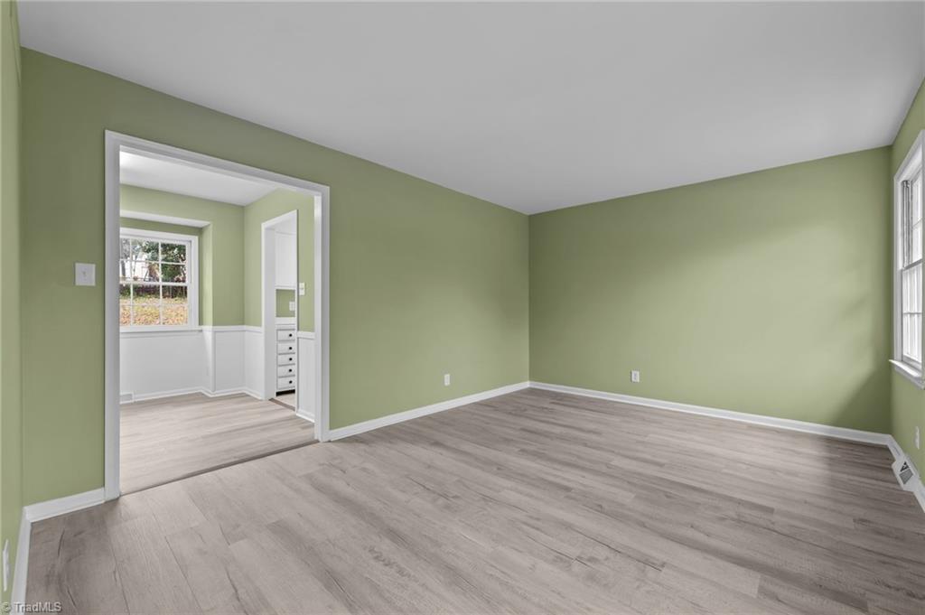 property viewer photo 17