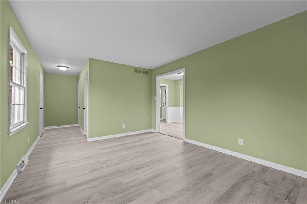 property viewer photo 19
