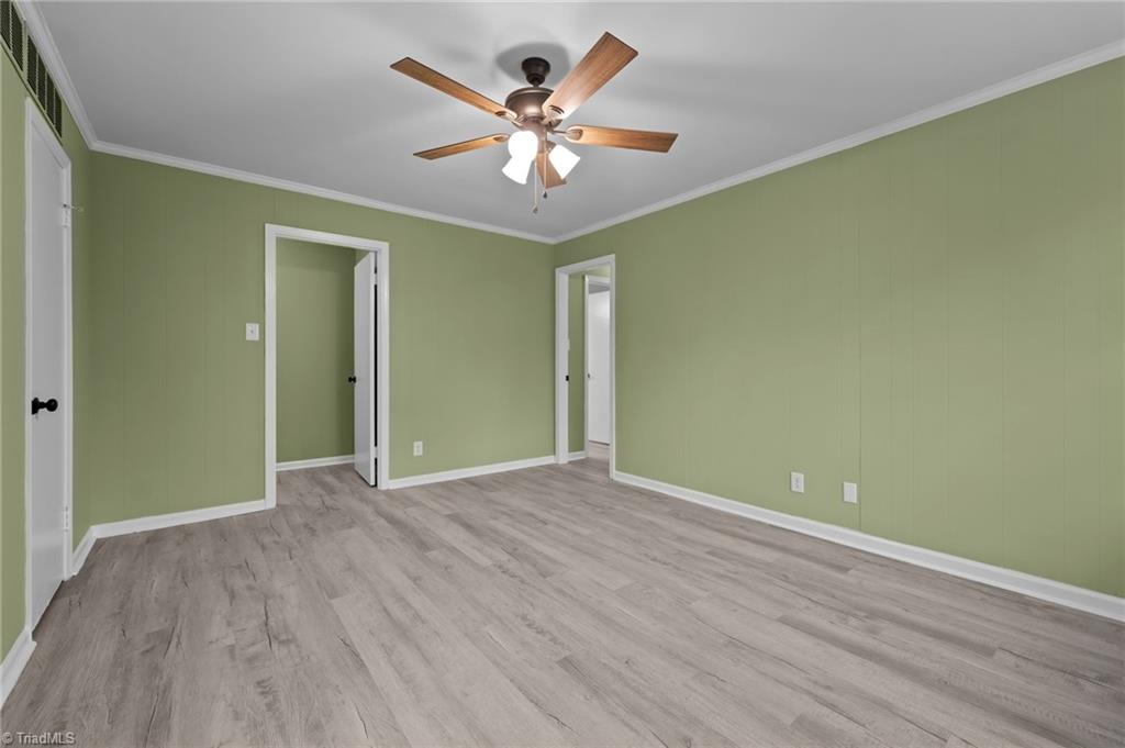 property viewer photo 25