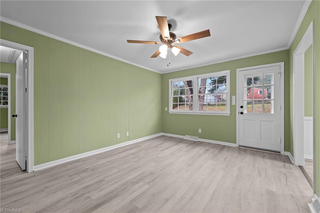 property viewer photo 26
