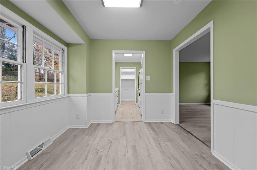 property viewer photo 5