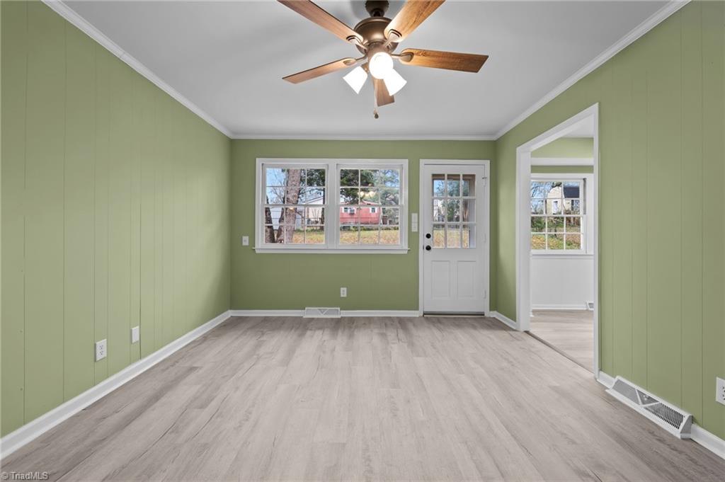 property viewer photo 6