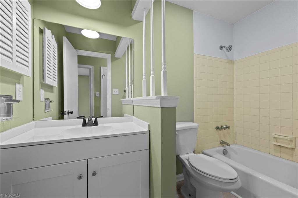 property viewer photo 8