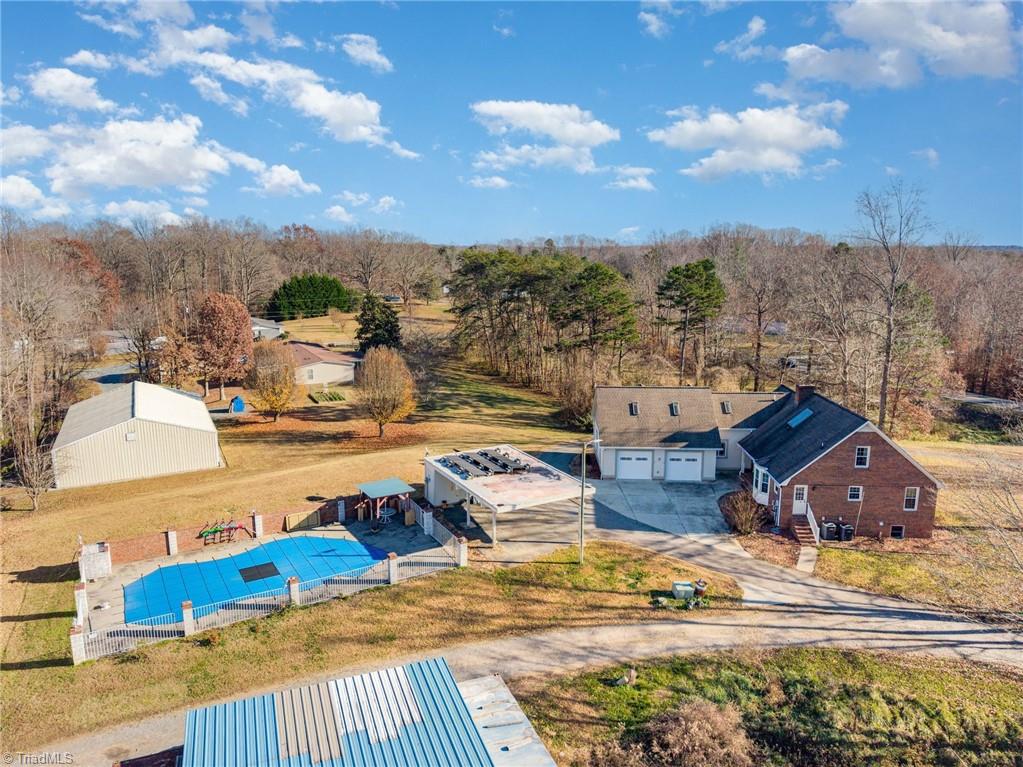 property viewer photo 36