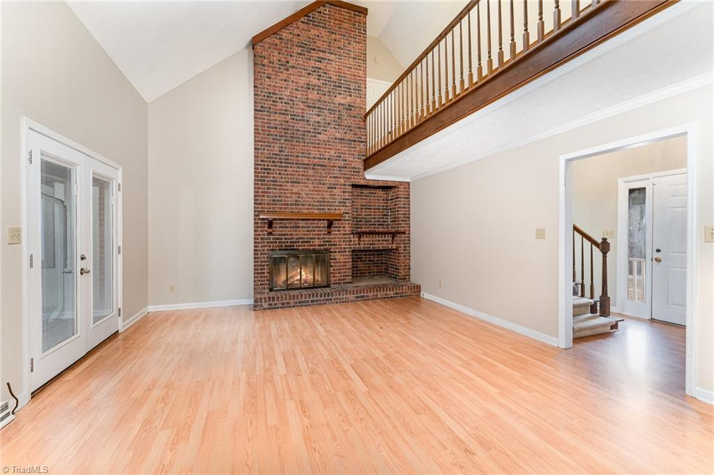 property viewer photo 5