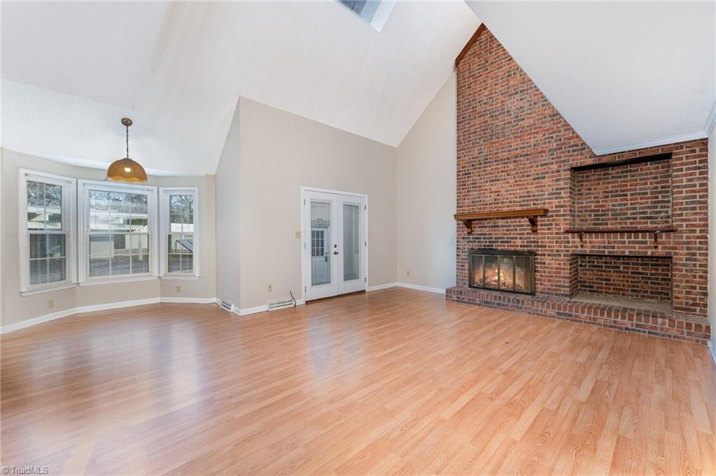 property viewer photo 6