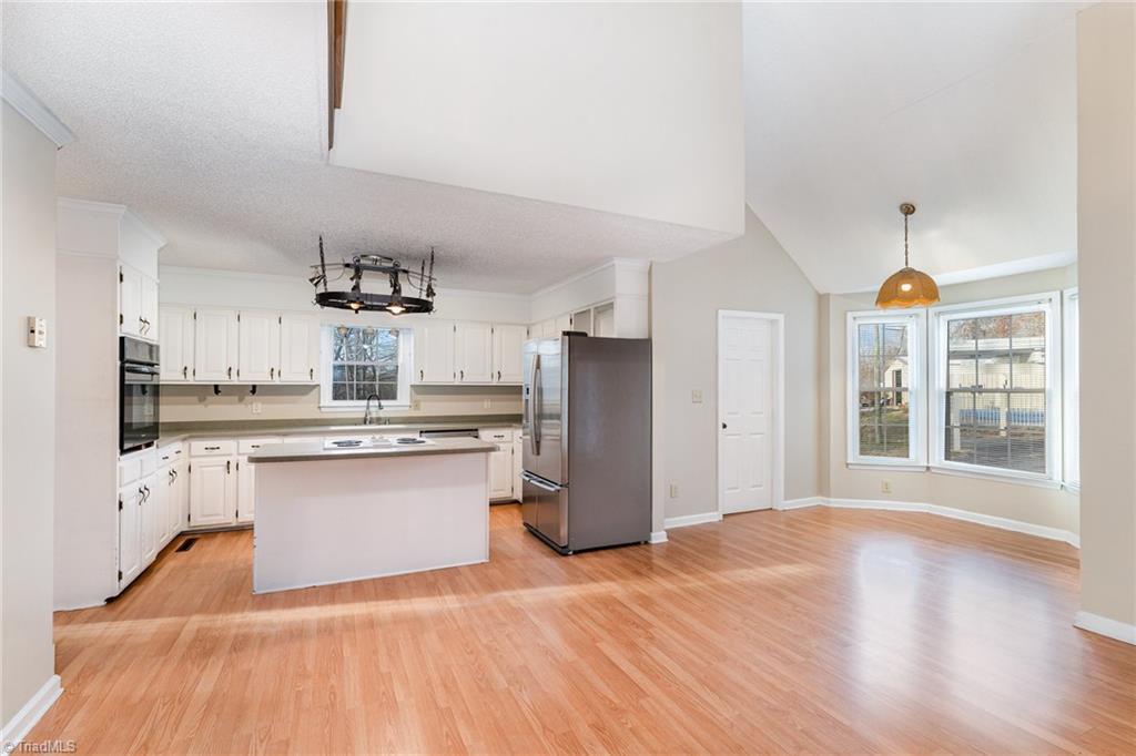 property viewer photo 7