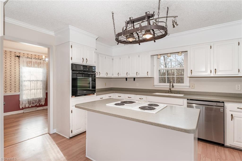 property viewer photo 9