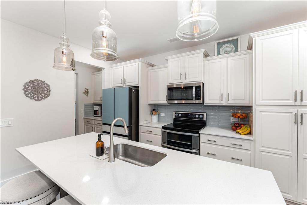property viewer photo 4