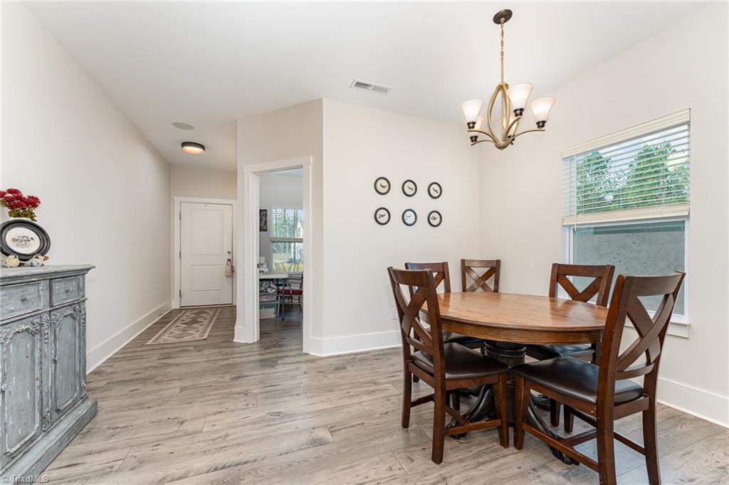 property viewer photo 8