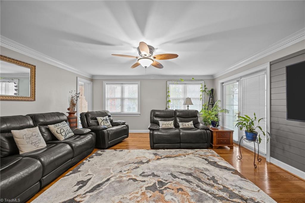 property viewer photo 20