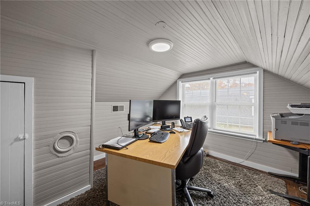 property viewer photo 32