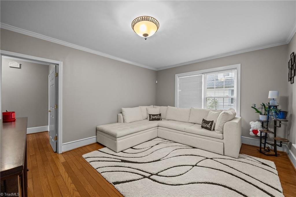 property viewer photo 5