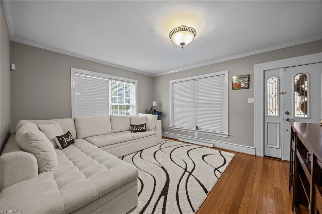 property viewer photo 7