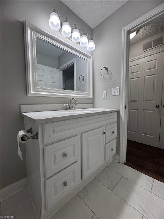 property viewer photo 23
