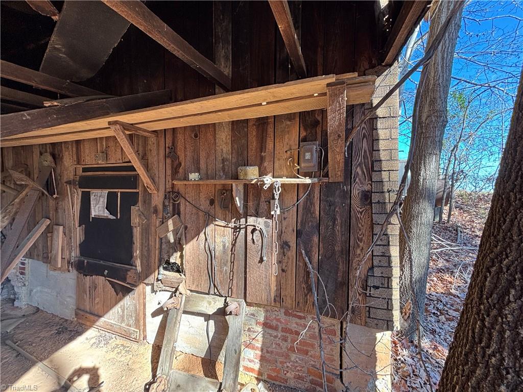 property viewer photo 5