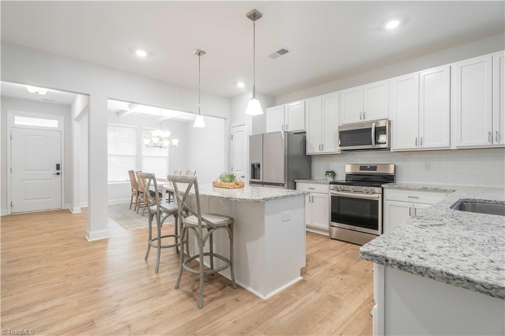 property viewer photo 1