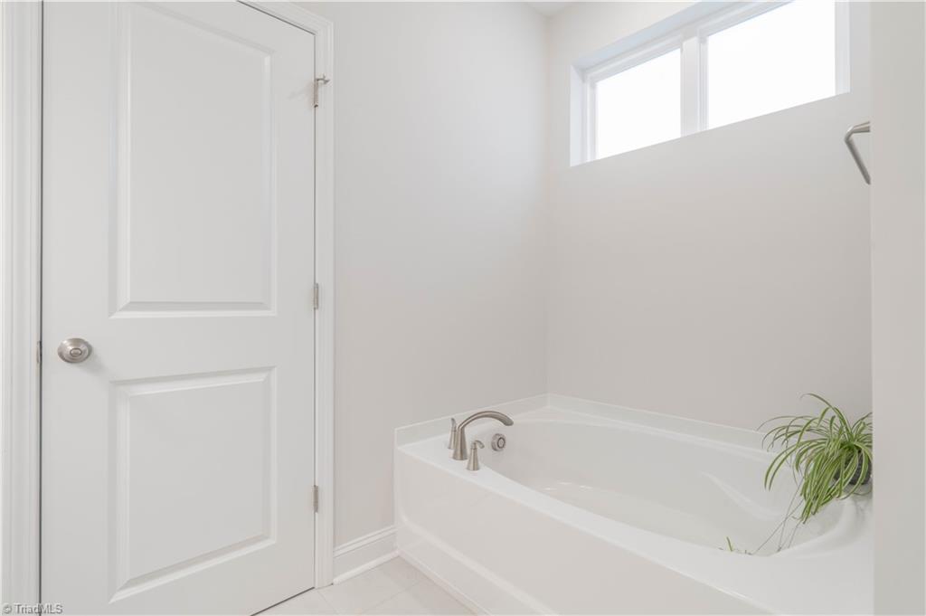 property viewer photo 21