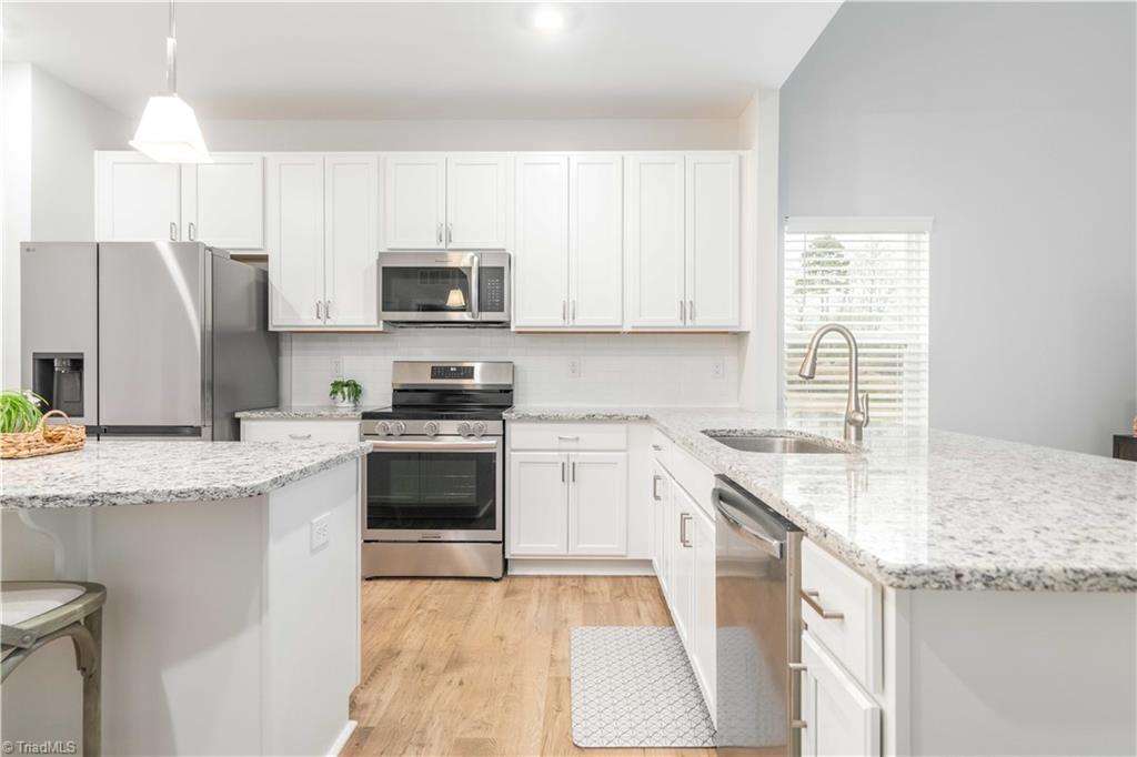 property viewer photo 4
