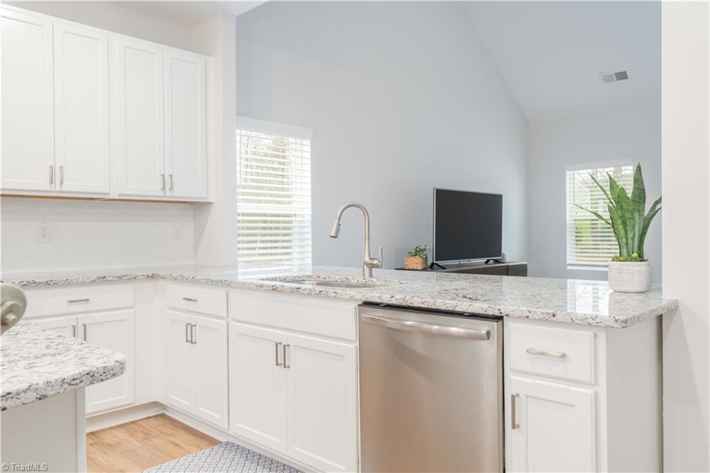 property viewer photo 5