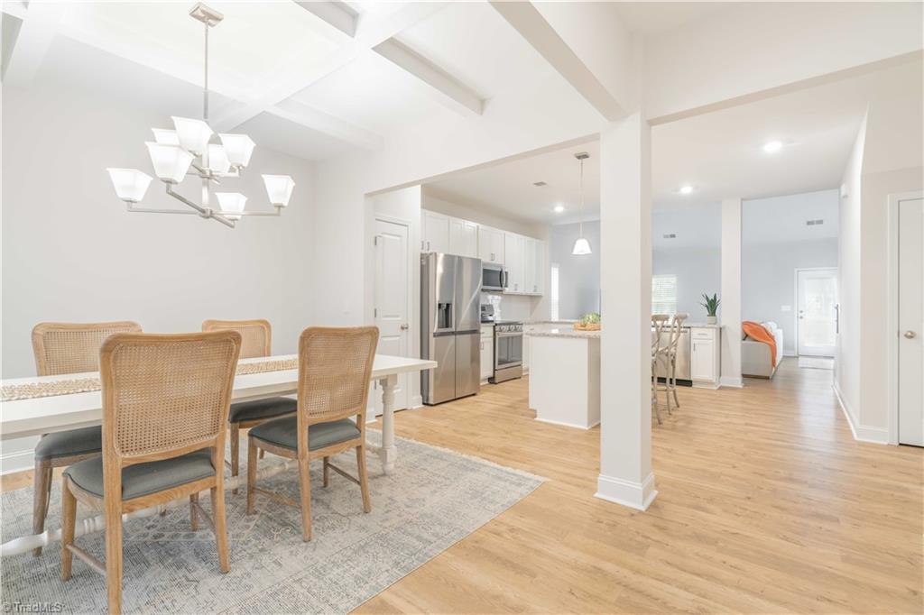 property viewer photo 7