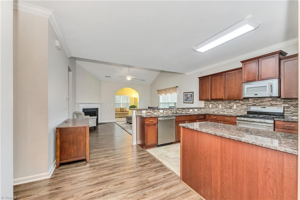 property viewer photo 11