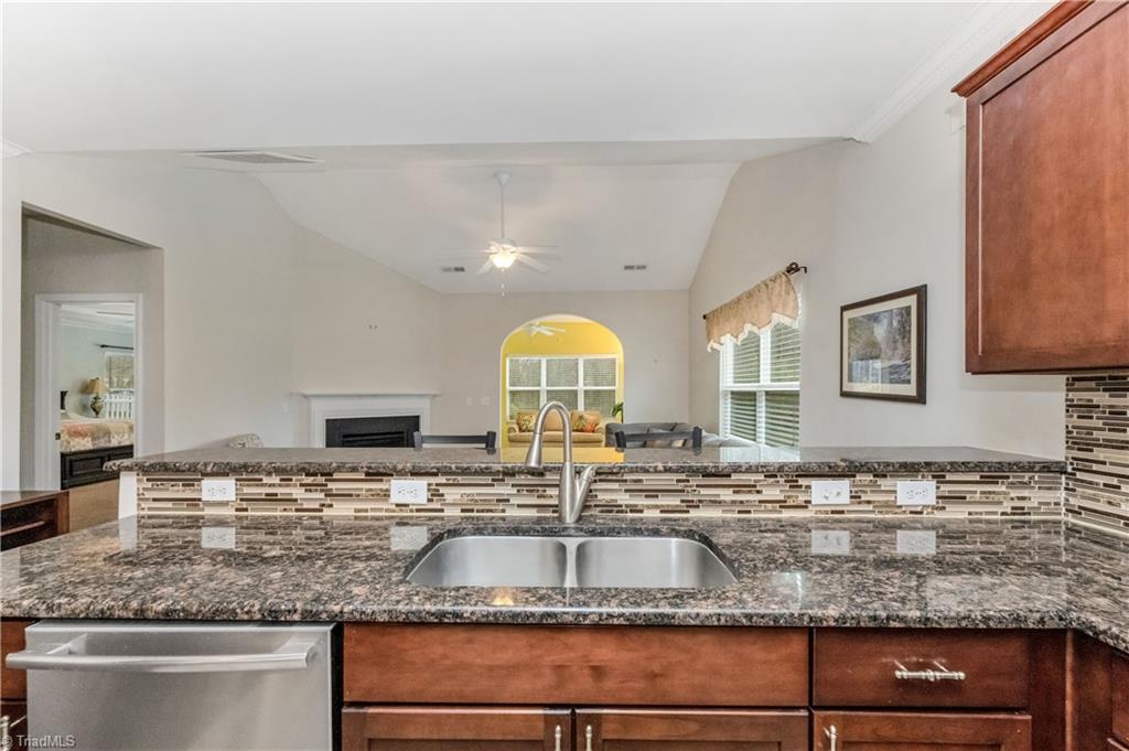 property viewer photo 14