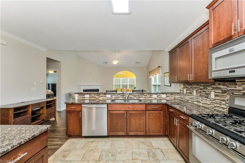 property viewer photo 16