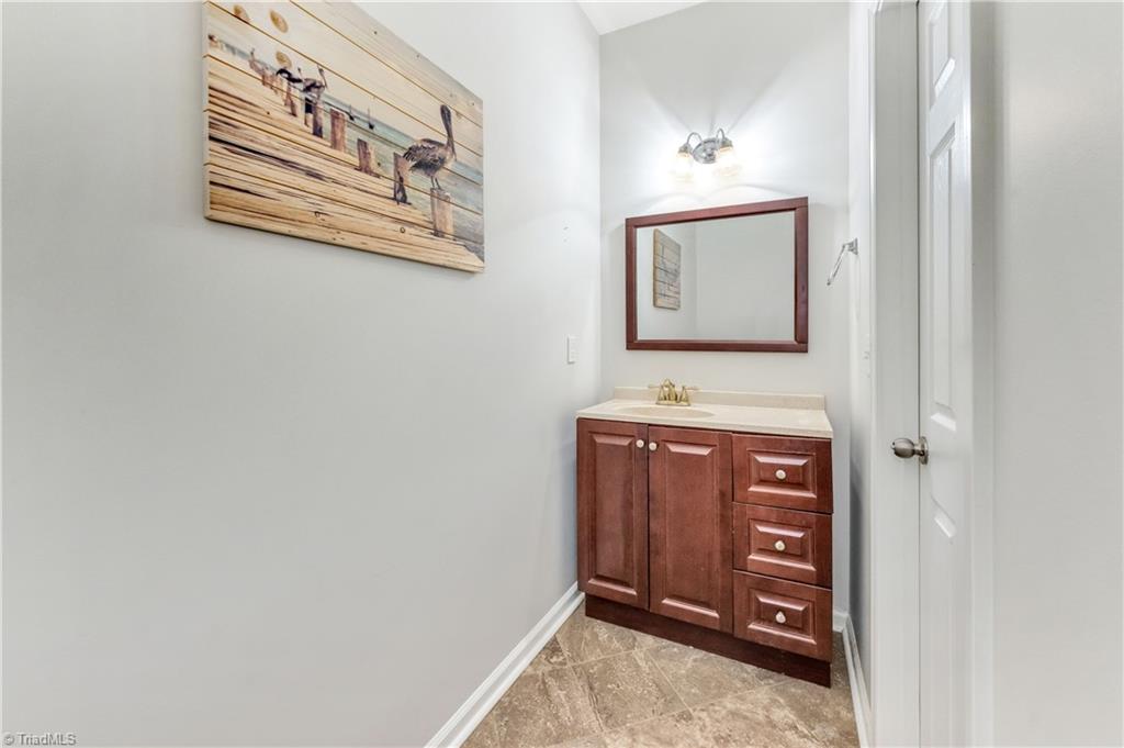 property viewer photo 33