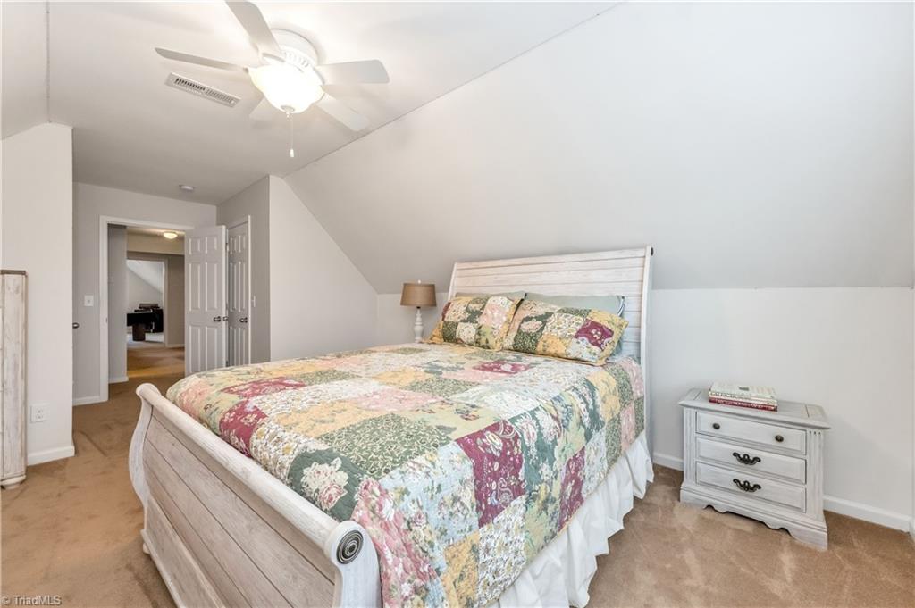 property viewer photo 37
