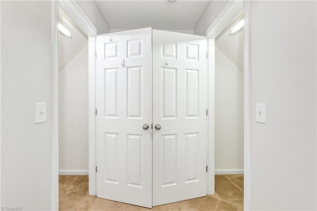 property viewer photo 43