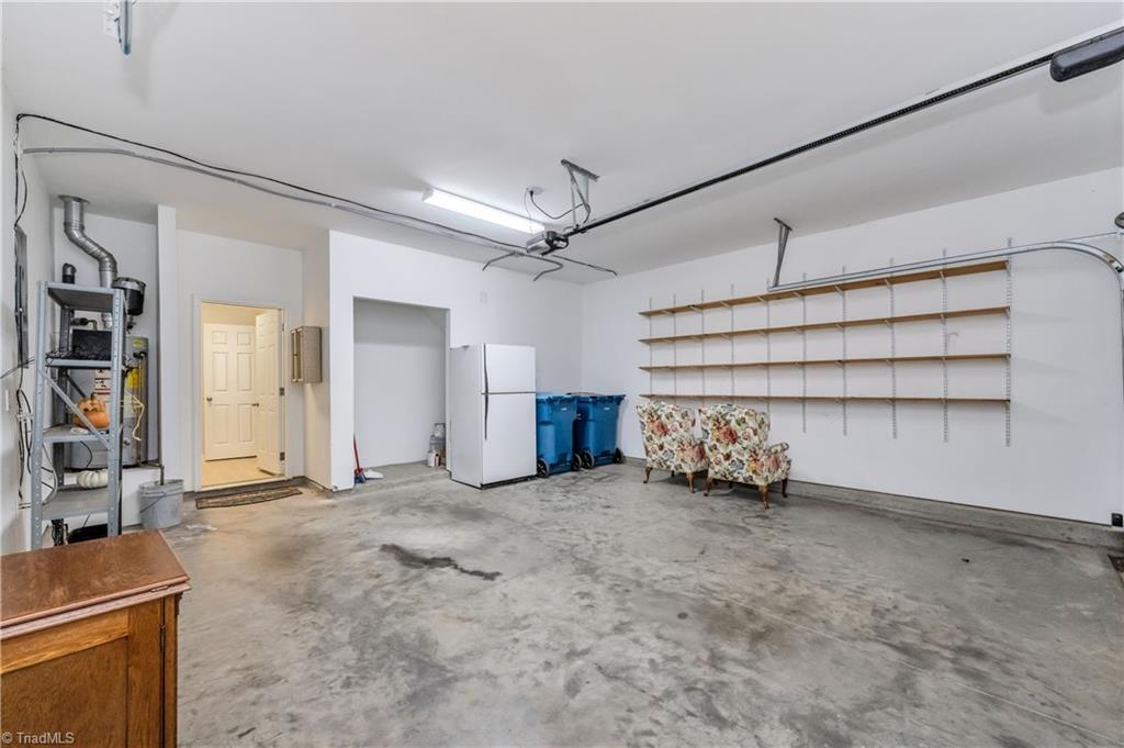 property viewer photo 47