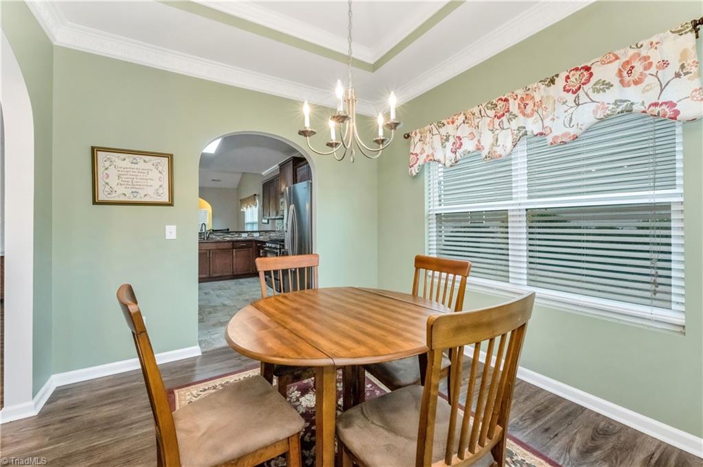 property viewer photo 7