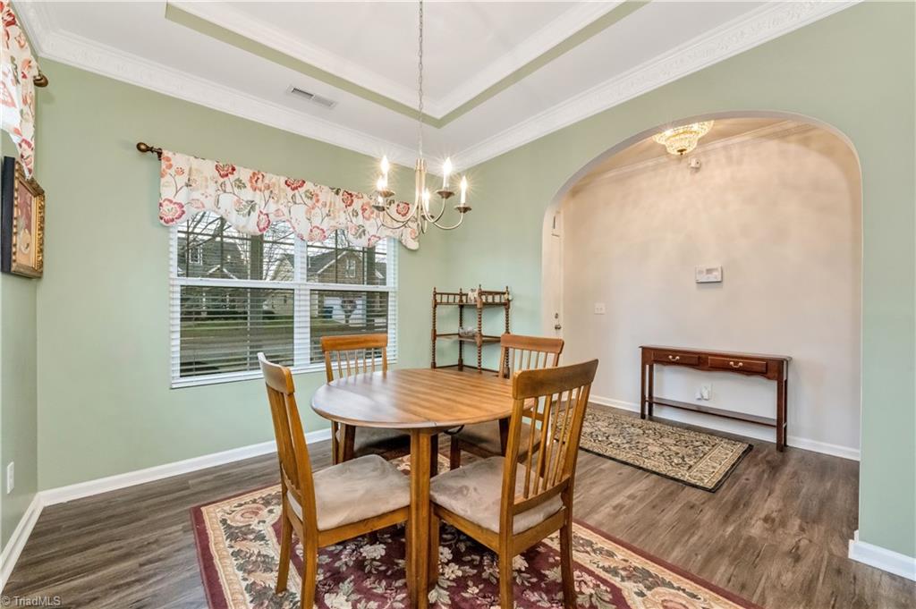 property viewer photo 9