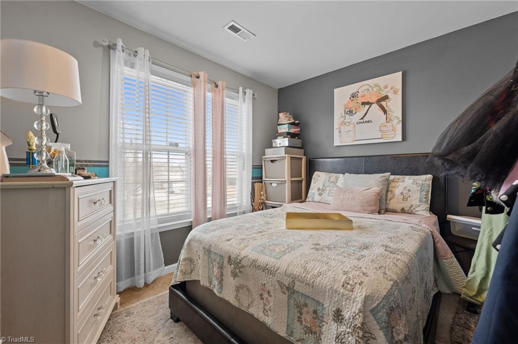 property viewer photo 13