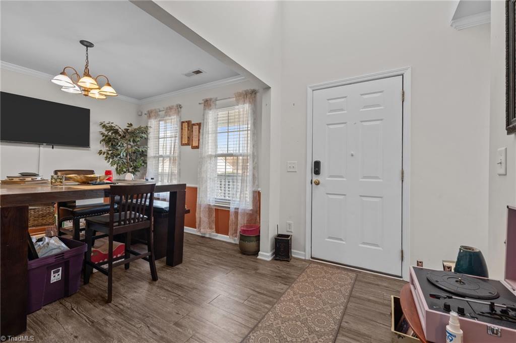 property viewer photo 3