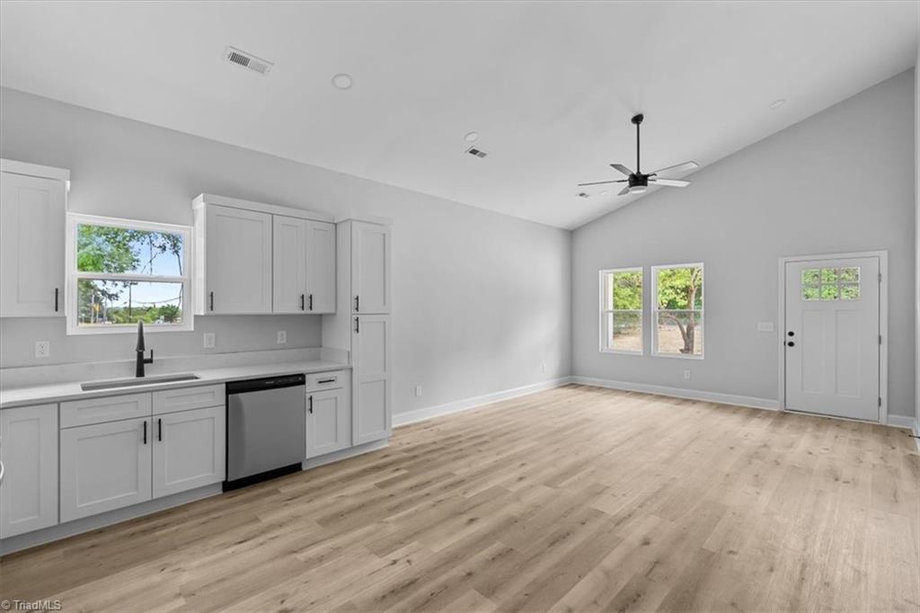 property viewer photo 12
