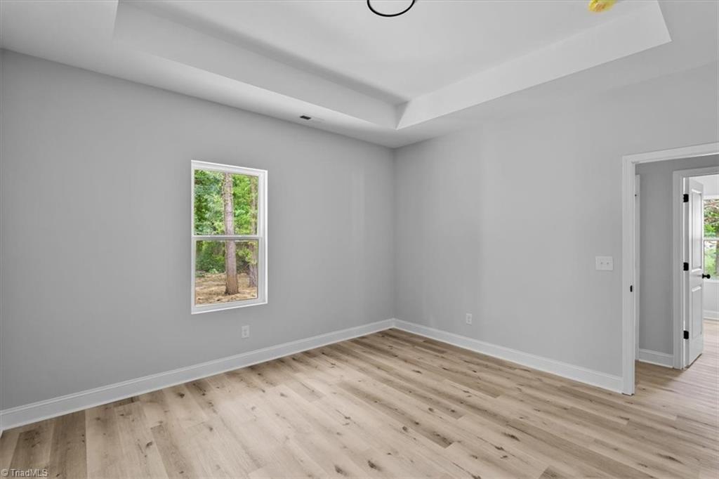 property viewer photo 14
