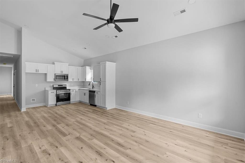 property viewer photo 3