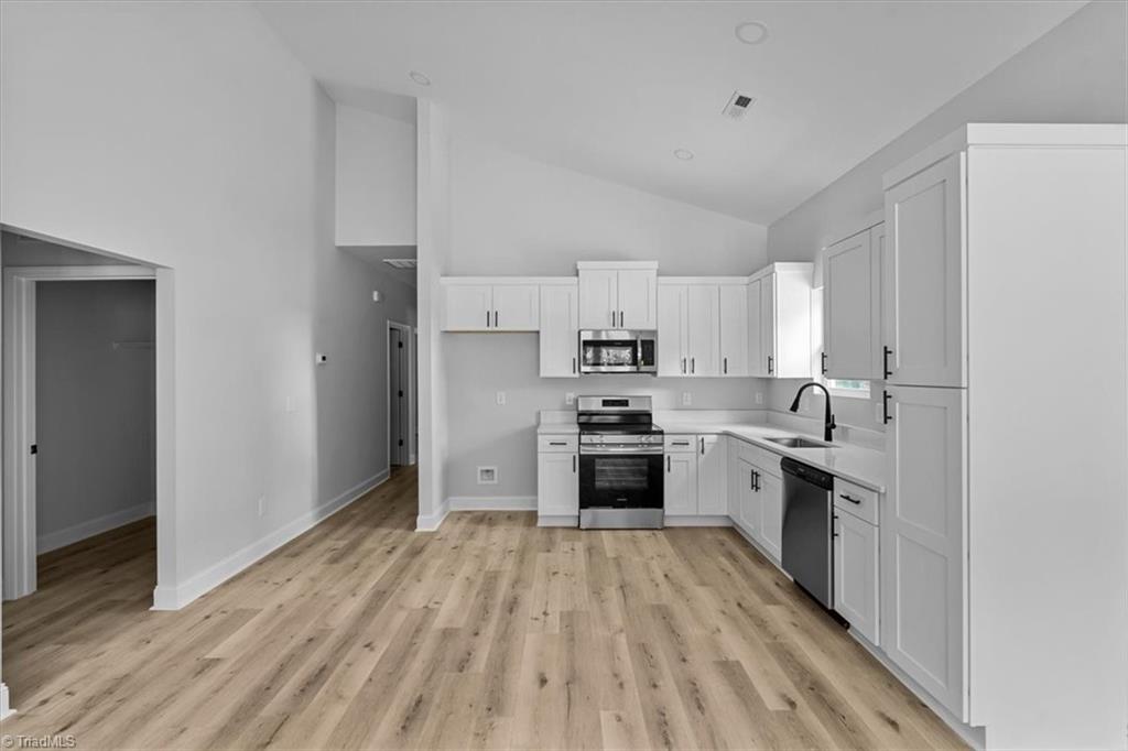 property viewer photo 8